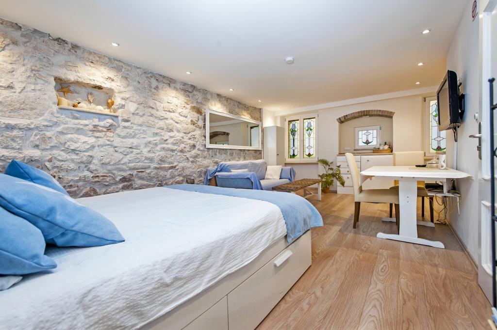 Studio Valdibora Rovinj Luaran gambar